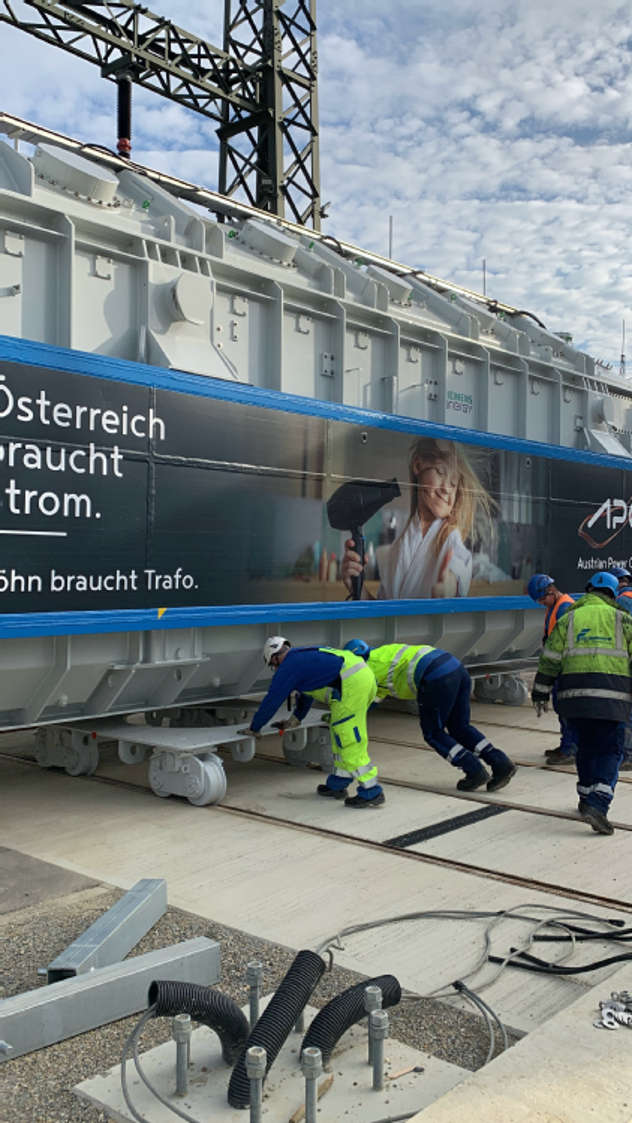 Trafotransport & Fundamentstellung UW Sarasdorf